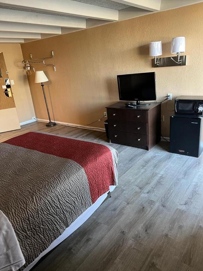 Hotel Weston Rfd ロックフォード エクステリア 写真